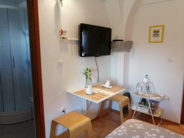 City Center Blue Sky House 波斯托伊纳 外观 照片